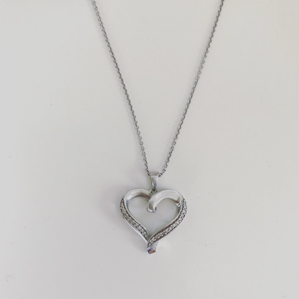 Pandora sterling silver heart necklace